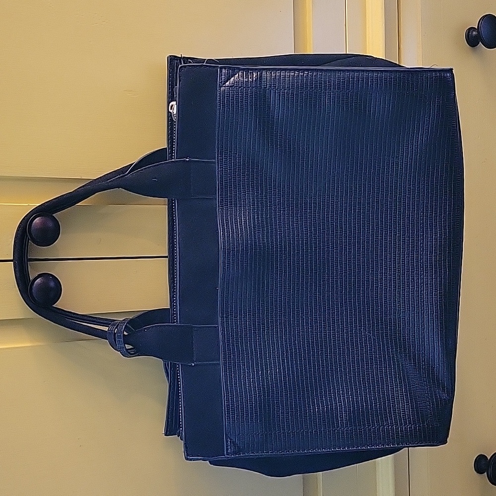 Purse - Picture 2 of 4